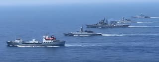 Corbetas "Gromkiy" y "Rezkiy" con misiles "Uran" y complejos "Redut" junto con la Armada de la India repelieron un ataque de BEC-kamikaze