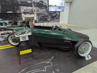 Maniobrable, compacto, dinámico: el coche eléctrico Evera presentado en la exposición "Motovesna 2025"