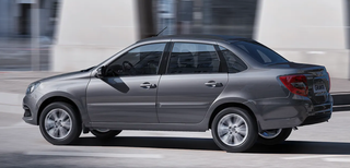 Lada es lo primero: los rusos cambian masivamente a coches nacionales