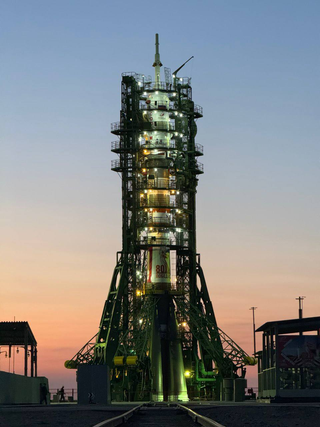 Bidding Farewell to the Setting Sun: Roscosmos Publishes Photos of the Soyuz-2.1a Rocket with the Soyuz MS-27 Spacecraft at the Baikonur Launch Pad
