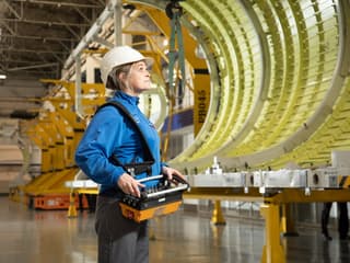 El fabricante de cazas Su-30 y aviones MC-21 finaliza la construcción de un nuevo complejo de pruebas de vuelo