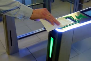 Российские автоматизированные турникеты eGate появились в аэропорту Пулково