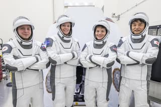 La tripulación de la misión Crew-10 de la NASA SpaceX con el ruso Kirill Peskov enviada a cuarentena