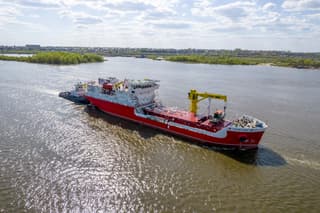 Головное судно проекта NE020.2 «Анатолий Чернеев» отправили на первый доковый ремонт