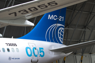 Разработчик SJ-100 и МС-21 предложил сократить срок вывоза компонентов за рубеж до недели