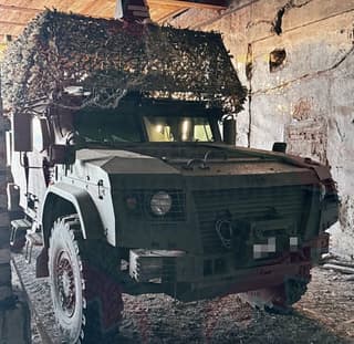 No los necesitan: vehículos blindados "Titán" con misiles "Kornet" y motor con turbocompresor llegaron a los militares
