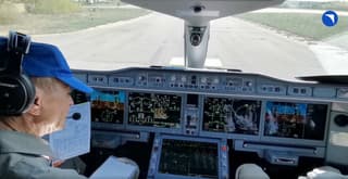 El piloto automático ruso está a la altura: el avión "Superjet" SJ-100 realizó un vuelo con un nuevo sistema de a bordo
