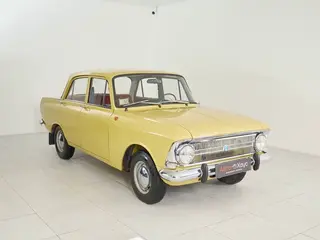 En su tiempo "arrasaba" con Ford y Alfa Romeo: el "Moskvich-412" de 1980 se vende en Krasnoyarsk