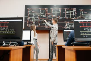Более 4 миллиардов рублей выделят на развитие инженерных школ в 2025 году
