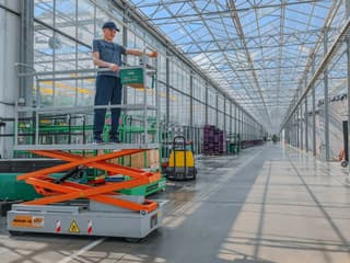 "ECO-cultura" lanza la producción de carros hidráulicos para invernaderos