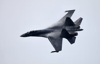 Su-35S fighter protected the JAGUAR tanker with a Russian crew in the Gulf of Finland