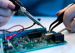 Micro lasers for integration into microcircuits developed by scientists from HSE University St. Petersburg