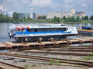 High-speed catamaran "Fort Obruchev" launched at the Sredne-Nevsky Shipyard