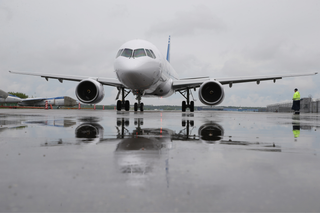 Новейший самолёт МС-21 испытал защиту от молний: идёт подготовка к полётам