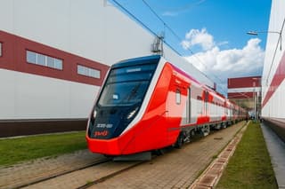 "Finist" se pone en marcha: el tren eléctrico ES105 ha superado la aceptación y ya está listo para sustituir al "Lastochka"