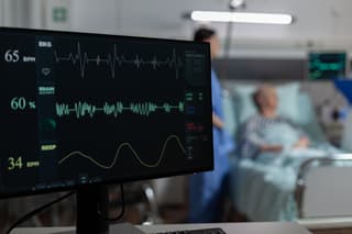 Учёные СПбГЭТУ «ЛЭТИ» разработали генератор ЭКГ с хаотической динамикой для реалистичной калибровки медоборудования