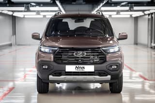 Новая Lada Niva Travel с модернизированным 90-сильным мотором 1,8 литра: как изменился внедорожник