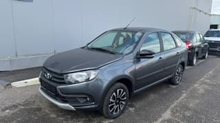 Назвали цену и показали со всех сторон: Lada Granta Active Cross «засветилась» на фото