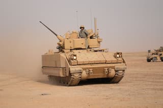 Rostec: La protección dinámica Brat no salva al BMP Bradley estadounidense de los drones rusos