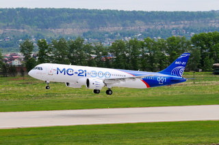 Официальные поставки МС-21 в авиакомпании начнутся в 2026 году