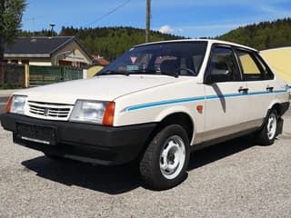 Rare VAZ-21099 with 5,600 km mileage put up for sale in Austria