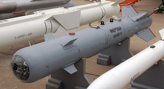 Russian KAB Air Bomb for Su-34 and Su-35 Increases Range to 100 km