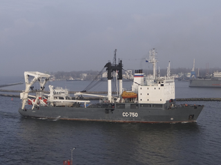 Baltic Fleet rescuers assisted a distressed submarine during exercises
