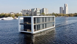Navegamos lejos de los atascos: Ozon entra en el mercado de las casas flotantes