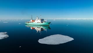 Arctic Floating University on the "Professor Molchanov" ship began oceanological work in the Barents Sea
