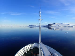 Arctic Floating University starts studying microplastics and toxic pollutants in the Barents Sea