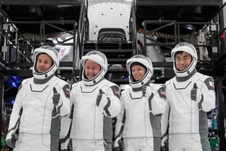 SpaceX Crew-11 mission crew goes into quarantine before flight to the ISS