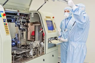 Russian Engineers Test First Domestic Mold Compound for Microcircuit Protection