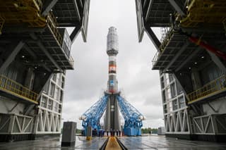 Key to start! The launch vehicle with the Ionosphere-M satellites was installed at the Vostochny Cosmodrome