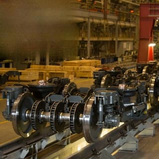 Para el tren de alta velocidad "Finist": la fábrica "Urales Locomotoras" produjo el carro número tres mil