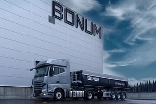 BONUM Presented the Strong Line Tipping Semi-Trailer, Ready to Work "Out of the Box"