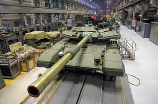 Танк и запишем: Россия с нуля строит Т-90М «Прорыв» целыми сотнями
