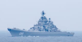 Адмирал назвал нецелесообразным ремонт крейсера «Пётр Великий»