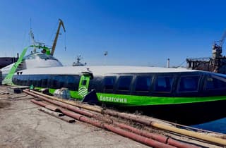 Скоростное пассажирское судно на подводных крыльях «Евпатория» прошло регистрацию