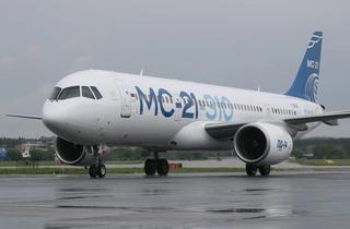 МС-21 снизит массу на 15–20%: инженеры используют термопластичные композиты