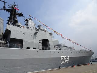 Large ASW ship "Admiral Tributs", destroyer "Shaoxing" and supply ship "Qiandaohu" entered the port of Petropavlovsk-Kamchatsky