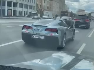 American Chevrolet Corvette C7 presented in the color of the Su-57 fighter: video