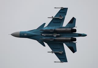 Cuarto lote de nuevos bombarderos Su-34 construido para las Fuerzas Aeroespaciales Rusas en 2025