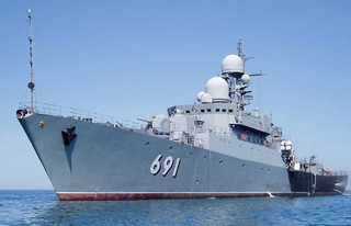The crew of the missile ship "Tatarstan" of project 11661 practiced defending the ship from an air attack during exercises