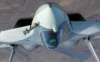 Video of advanced aerobatics on the Su-57 appears: 360° around its axis