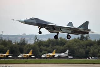 Стало известно предварительное число истребителей Су-57 на вооружении ВКС России