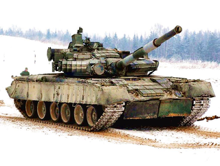 Танки для Арктики на базе Т-80 начал выпускать «Уралвагонзавод»