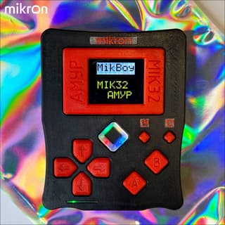 "Micron" presentó el prototipo de la consola MikBoy