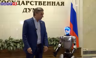El robot Volodia fue contratado como asistente de un diputado de la Duma Estatal por dos días