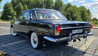 Un "Volga" soviético con solo 75 km recorridos en 42 años a la venta en Europa: el coche está en marcha
