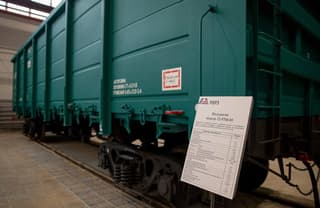 Проект за 2,7 миллиарда рублей: Рославльский ВРЗ запустил новый цех по выпуску грузовых вагонов